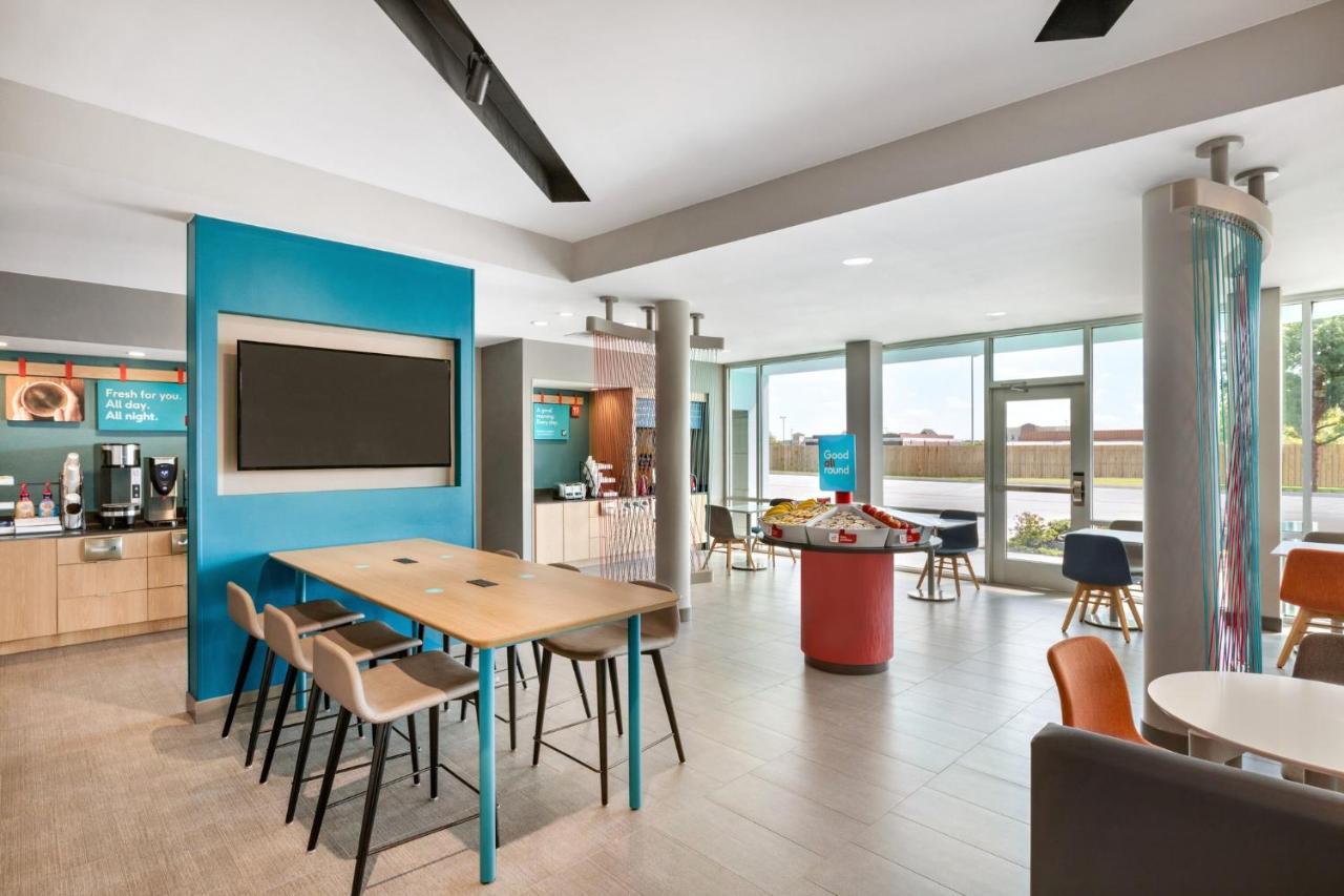 Avid Hotels Elkhart North By Ihg Экстерьер фото
