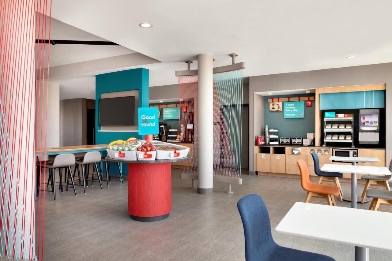Avid Hotels Elkhart North By Ihg Экстерьер фото
