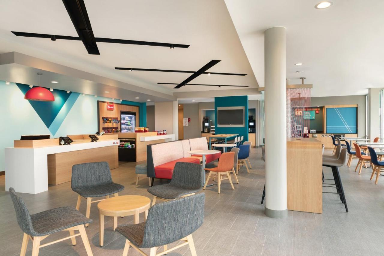 Avid Hotels Elkhart North By Ihg Экстерьер фото