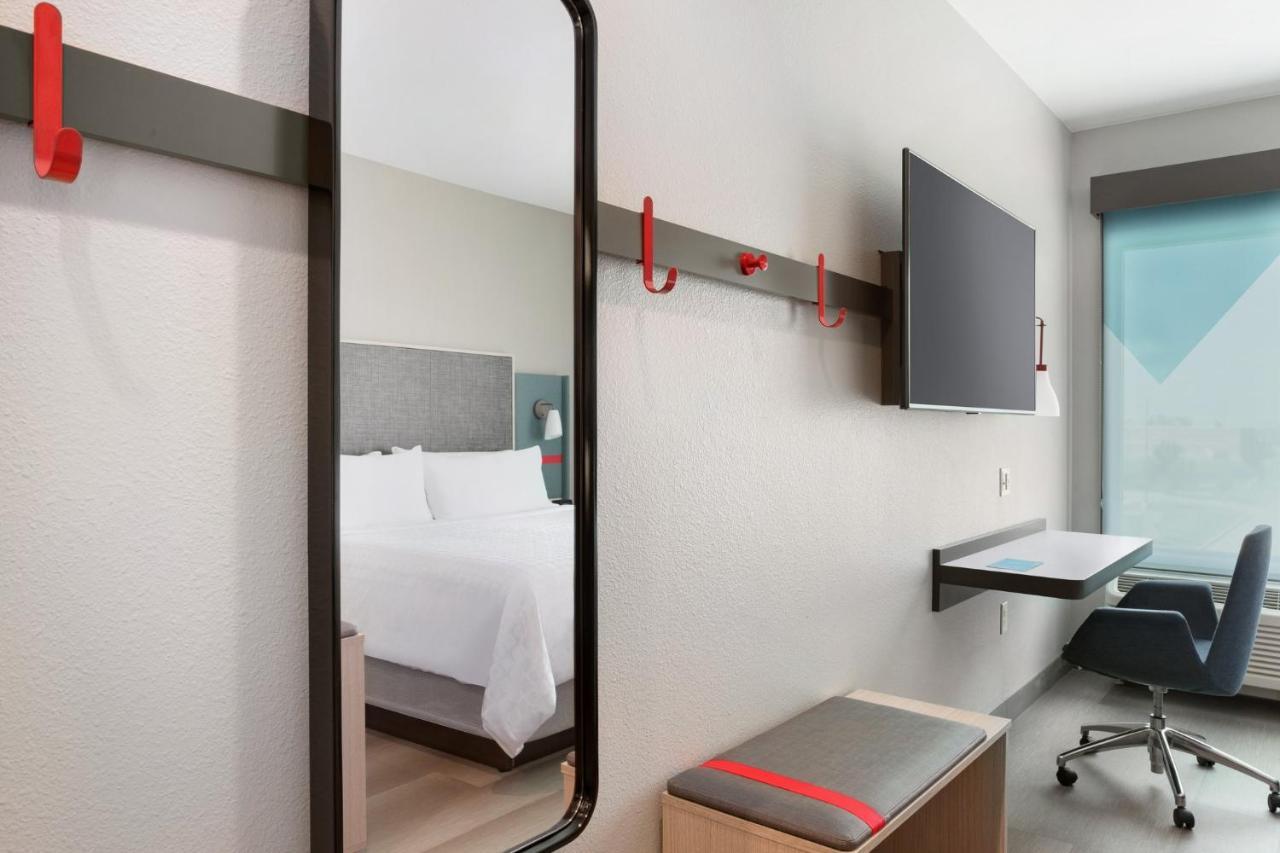 Avid Hotels Elkhart North By Ihg Экстерьер фото